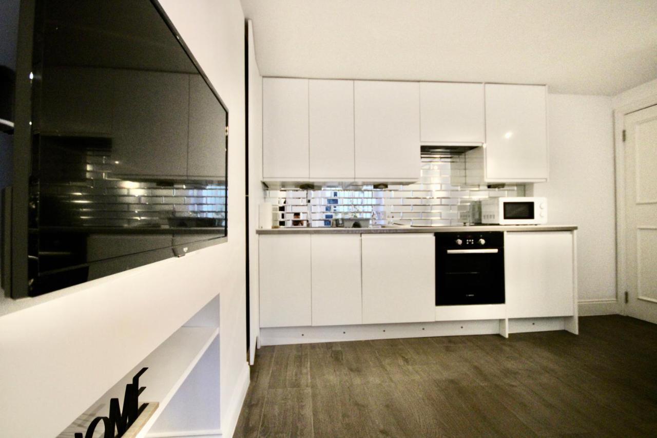 Apartament Superb Flat Near Victoria Station Londyn Zewnętrze zdjęcie
